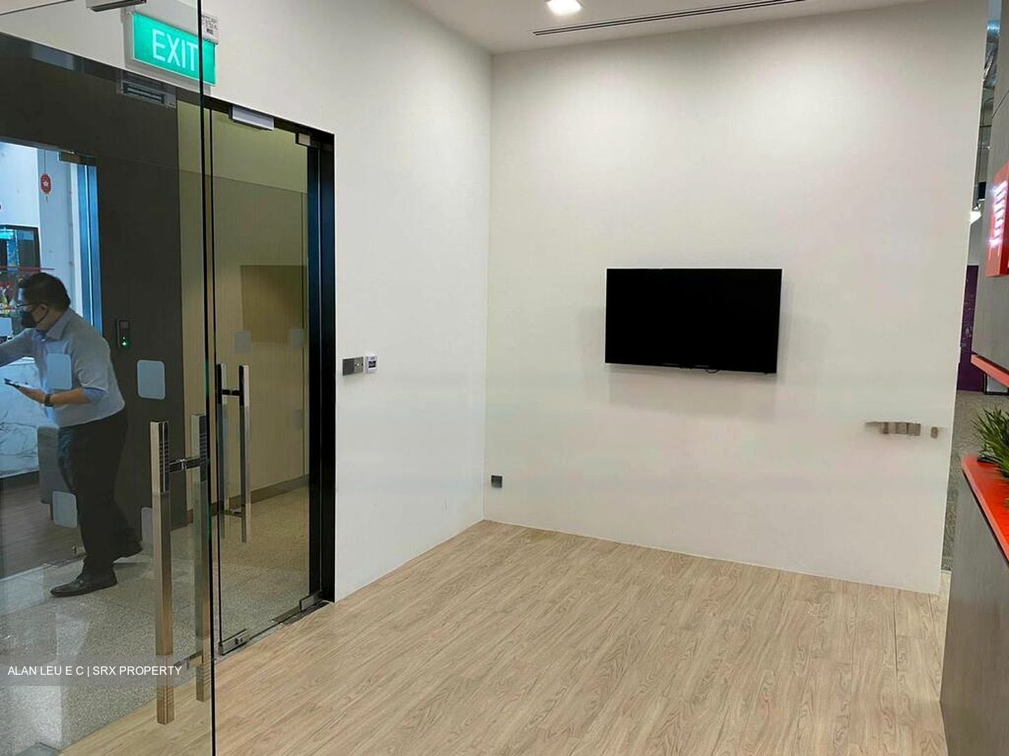 Sbf Center (D1), Office #456072211